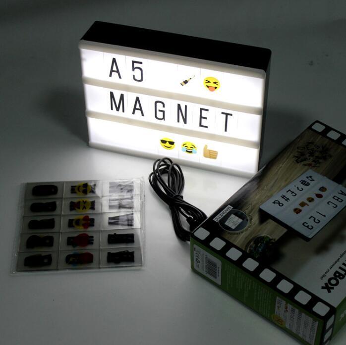 Caja de luz LED con letras intercambiables